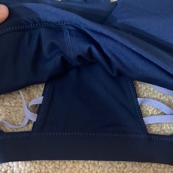 Fabletics Strappy Blue Purple Sports Bra M - Picture 4 of 4